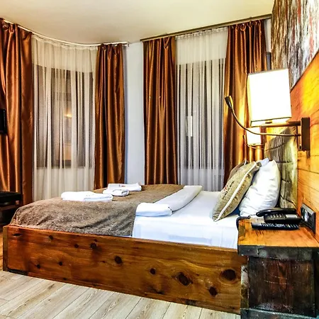 Dd Pera Apartment