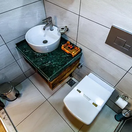 Dd Pera Apartment *